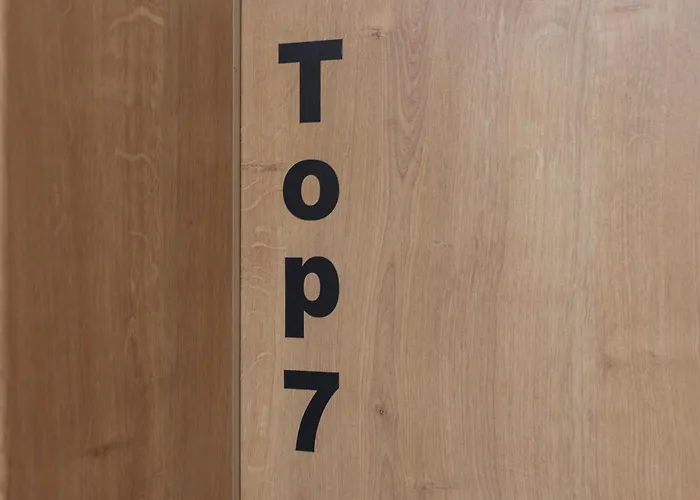 Murleben Apartment *